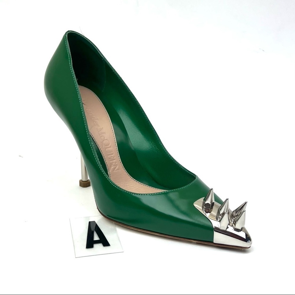 ALEXANDER MCQUEEN Punk Stud Pump sz 5.5
